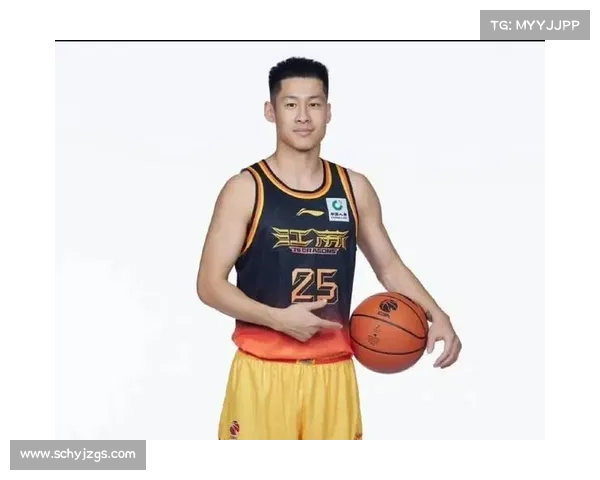 中国篮坛风云突变 CBA核心缺席国家队 20岁新星成新中心人物 中国篮坛风云突变 CBA核心缺席国家队 20岁新星成新中心人物